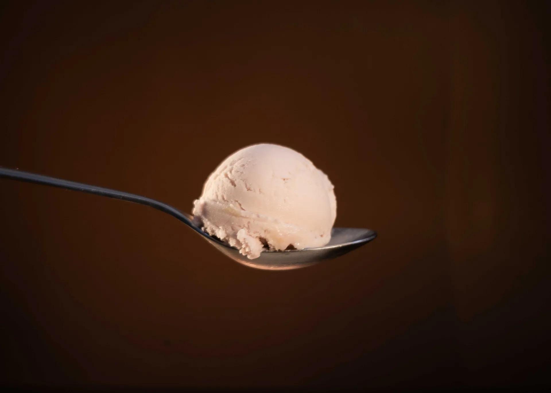 Popular item de Carlo Gelato: Yogurt con taro