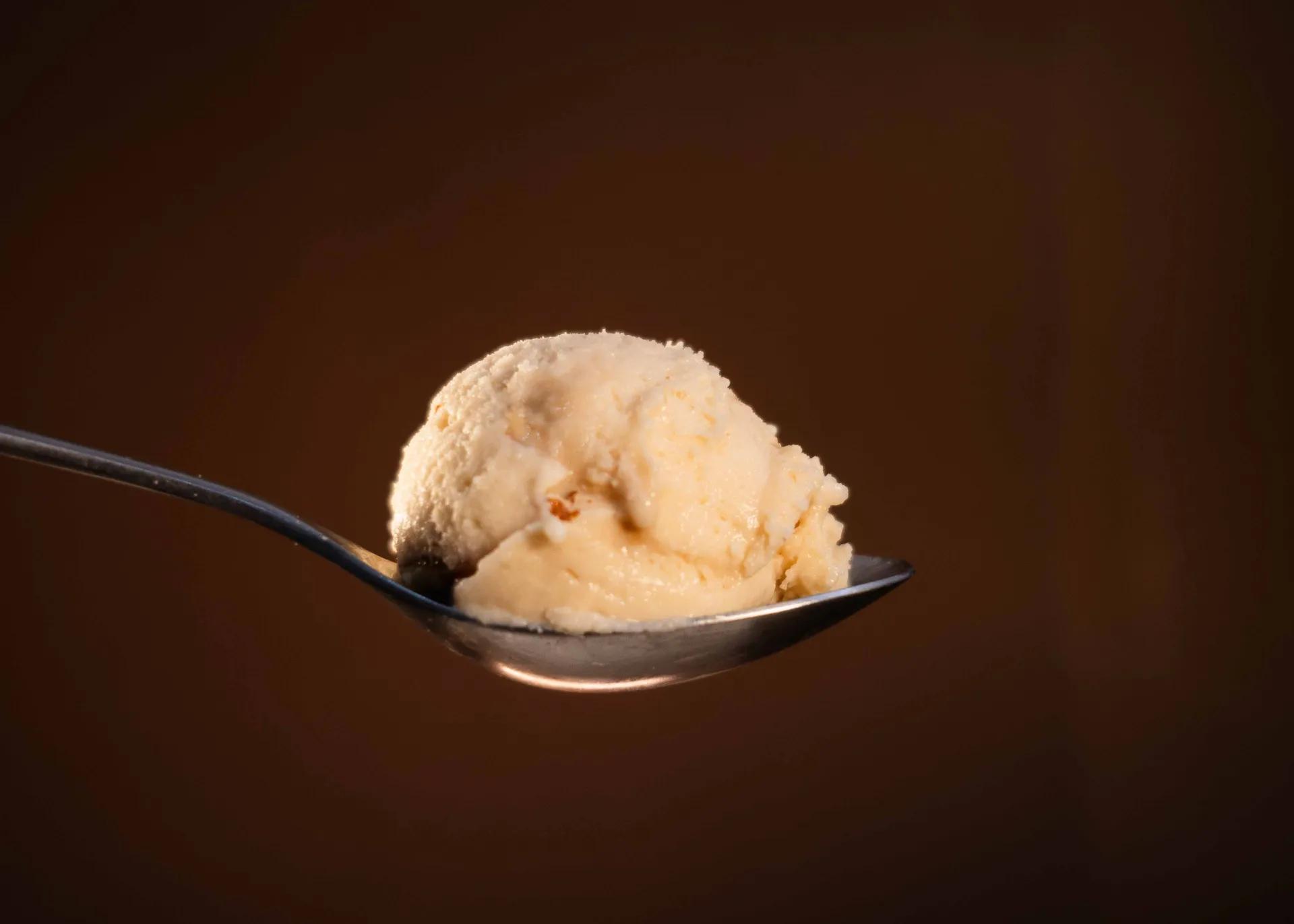 Popular item de Carlo Gelato: Nuez