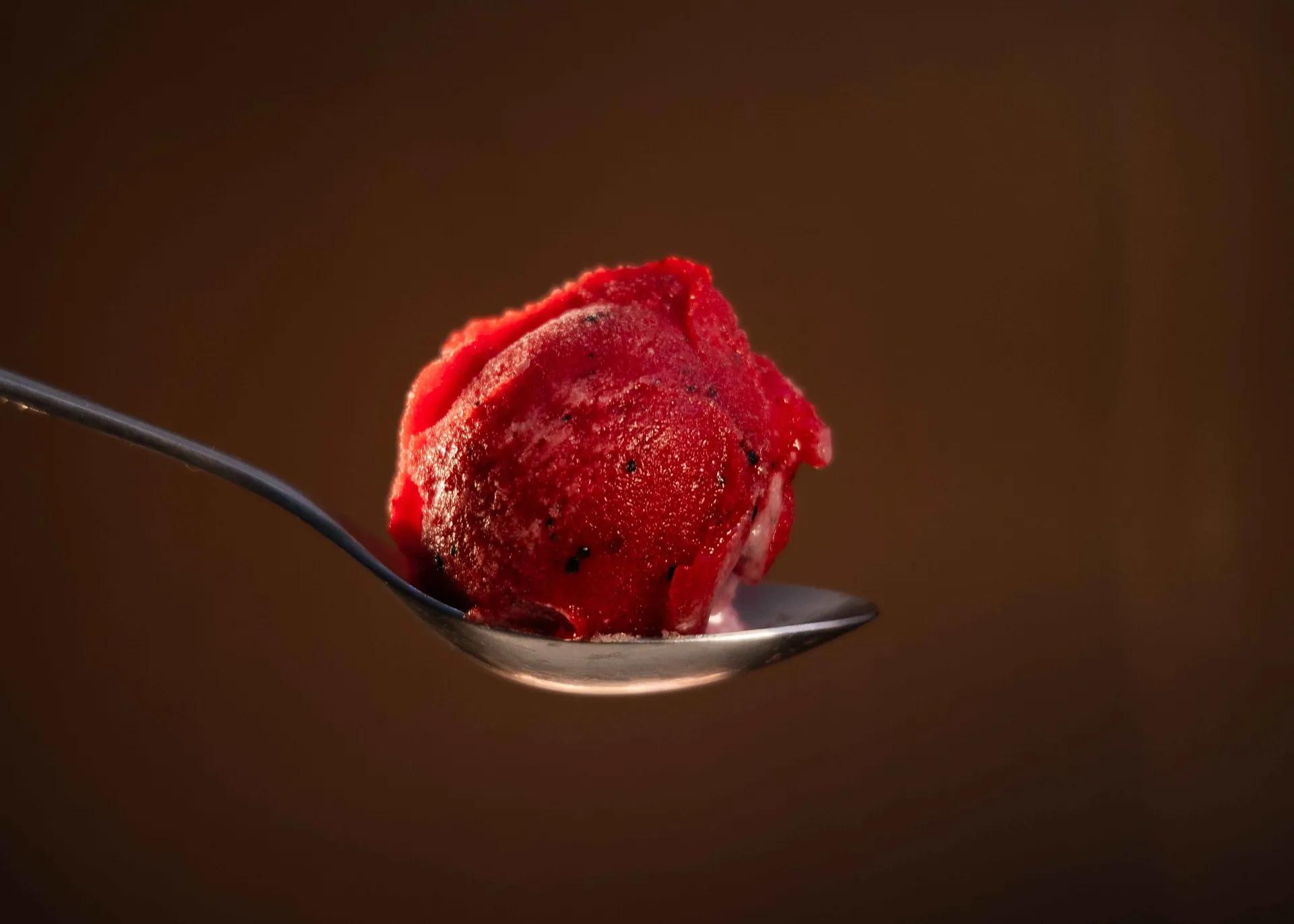 Popular item de Carlo Gelato: Sorbeto de Pitaya