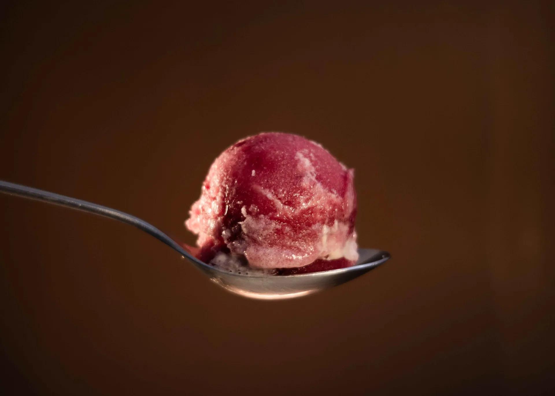Popular item de Carlo Gelato: Sorbeto de tinto